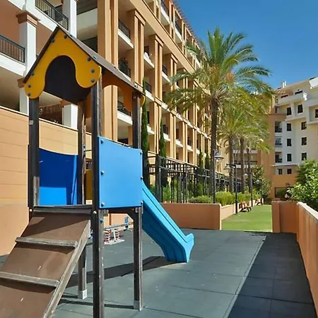 Apartment Penthouse With Sea Views In Marbella