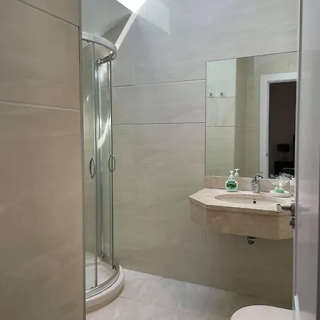 Penthouse With Sea Views In Apartment Marbella